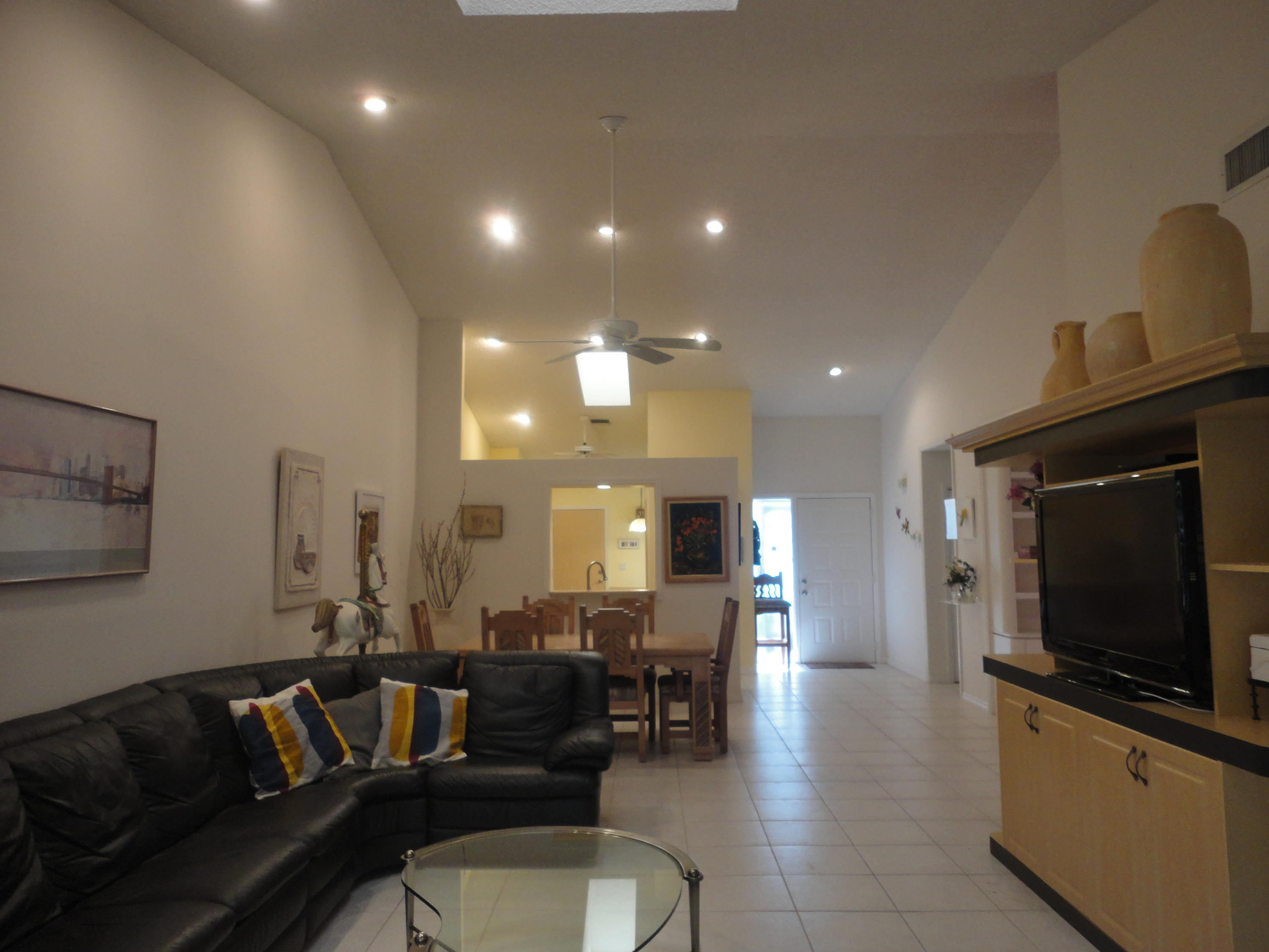 8291 Springlake Drive, Unit A Boca Raton, FL 33496 - Photo 12 of 41 Living Room