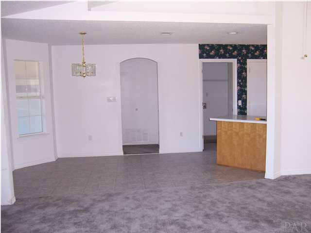 900 Ridge View Lane Pensacola, FL 32514 - Photo 5 of 10 BREAKFAST NOOK
