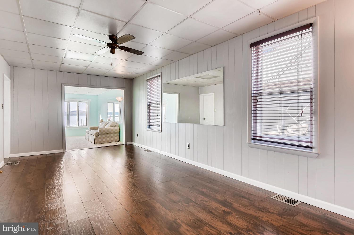 618 Riverside Drive Baltimore, MD 21221 - Photo 5 of 28 Gallery Image 5