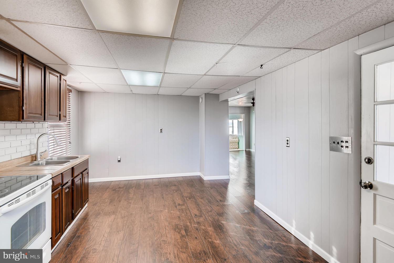 618 Riverside Drive Baltimore, MD 21221 - Photo 9 of 28 Gallery Image 9
