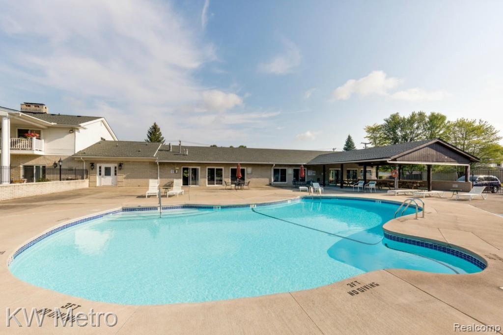 65 Manor Way, Unit 35 Rochester Hills, MI 48309 - Photo 25 of 26