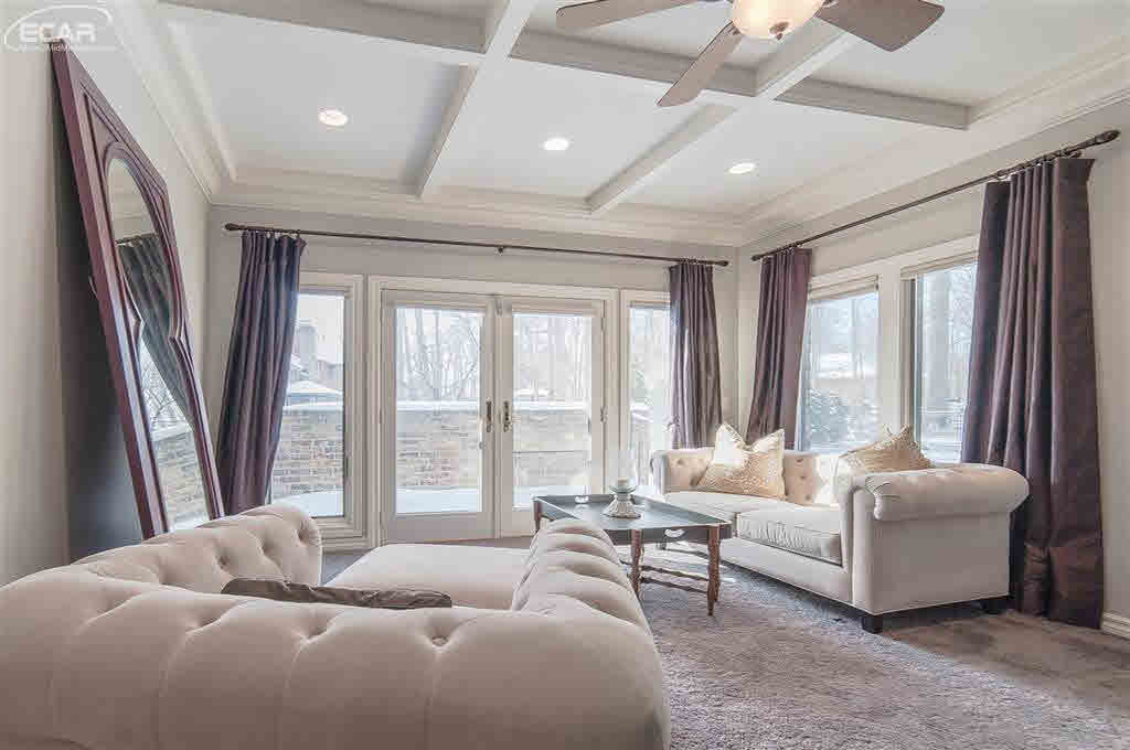 1130 Kings Carriage Road Grand Blanc, MI 48439 - Photo 37 of 92 21404224-36.JPG
