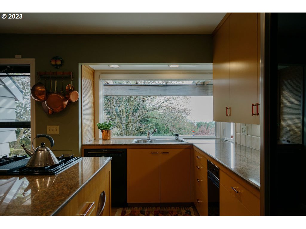 805 Northwest Skyline Crest Road Portland, OR 97229 - Photo 18 of 45 a view of storage and utility room