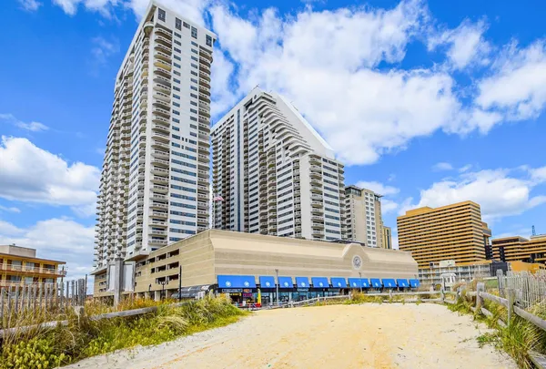 $2,000 | 3101 Boardwalk, Unit 2502B1, Atlantic City, NJ 08401