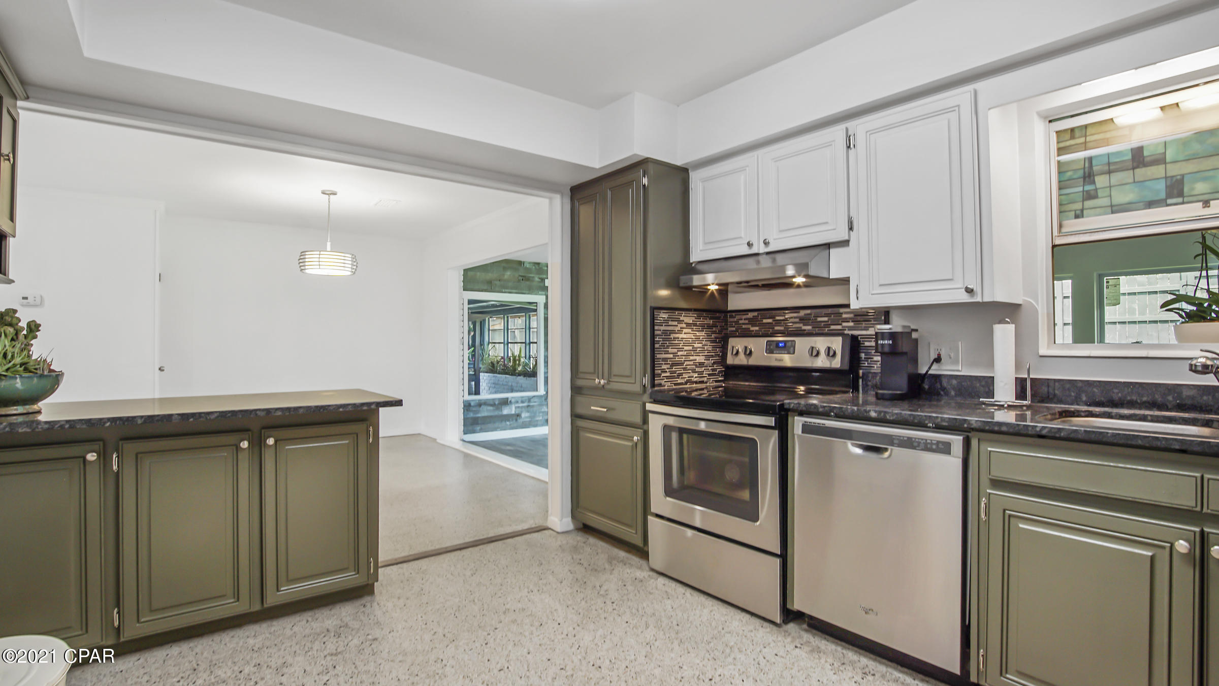 2802 Stanford Road Panama City, FL 32405 - Photo 6 of 26 Gallery Image 6