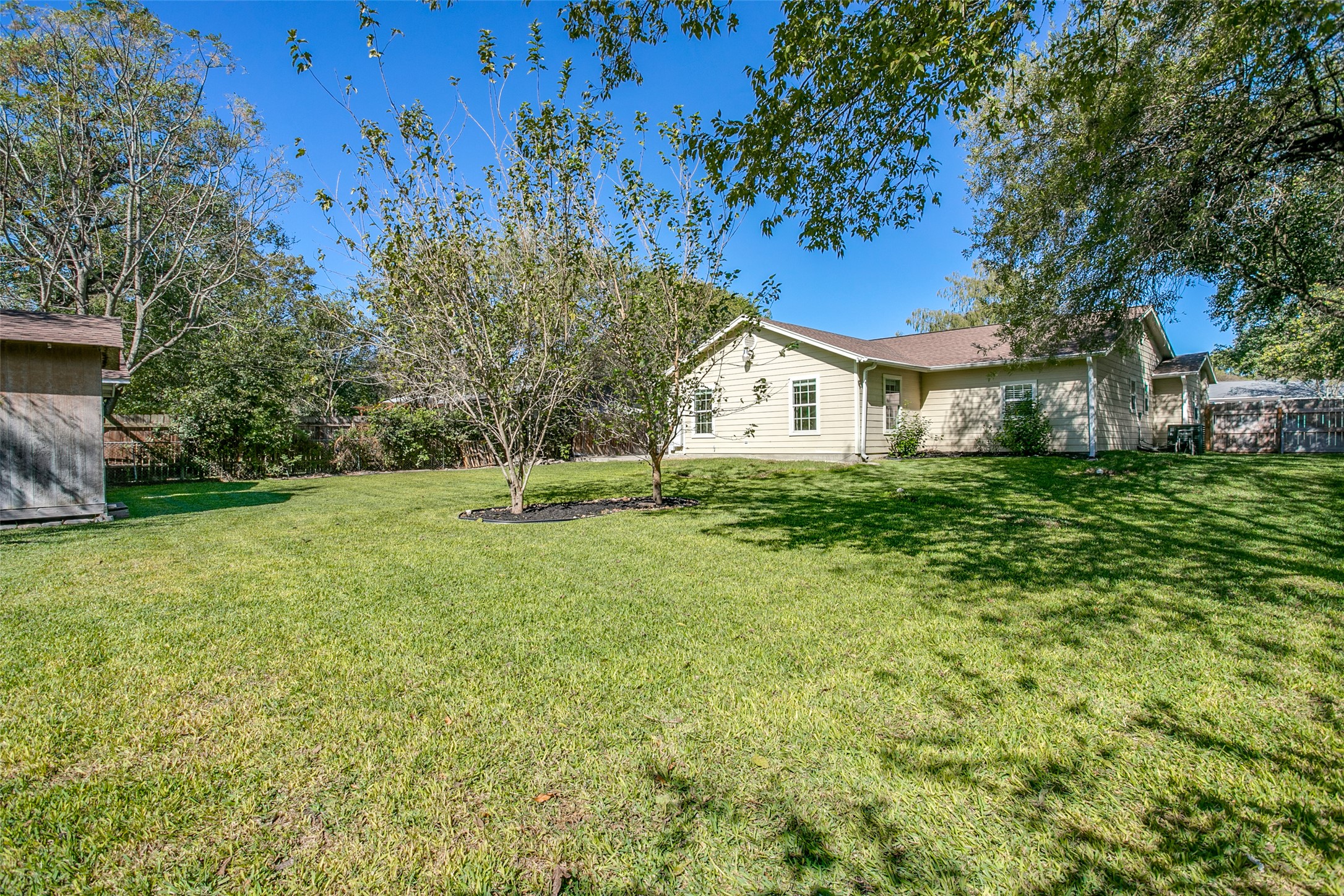 332 Tuttle Road Terrell Hills, TX 78209 - Photo 23 of 25 a house with a tree in front of it