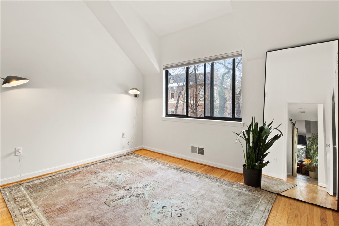 953 East Avenue Rochester, NY 14607 - Photo 14 of 29 primary bedroom