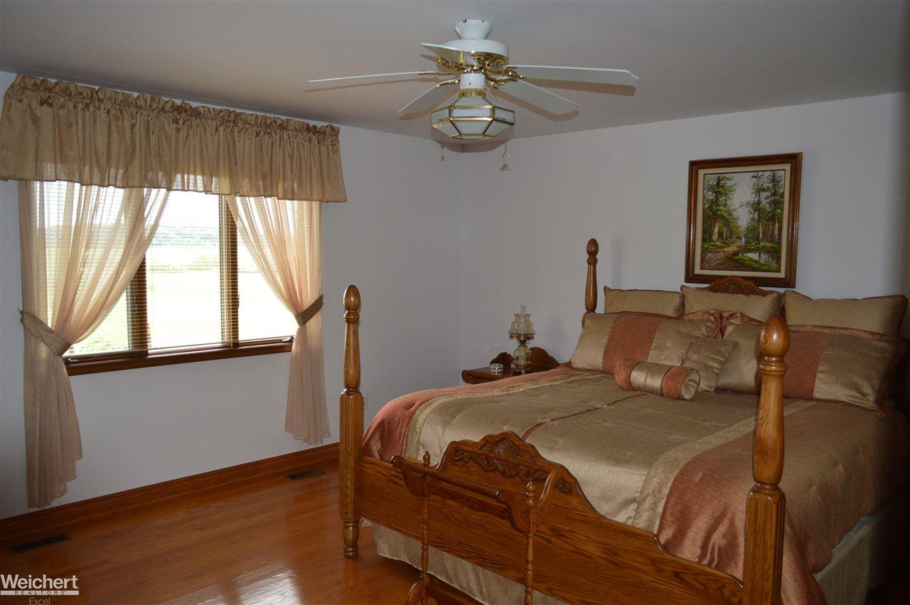 78800 Coon Creek Road Armada, MI 48005 - Photo 20 of 31 Master Bedroom