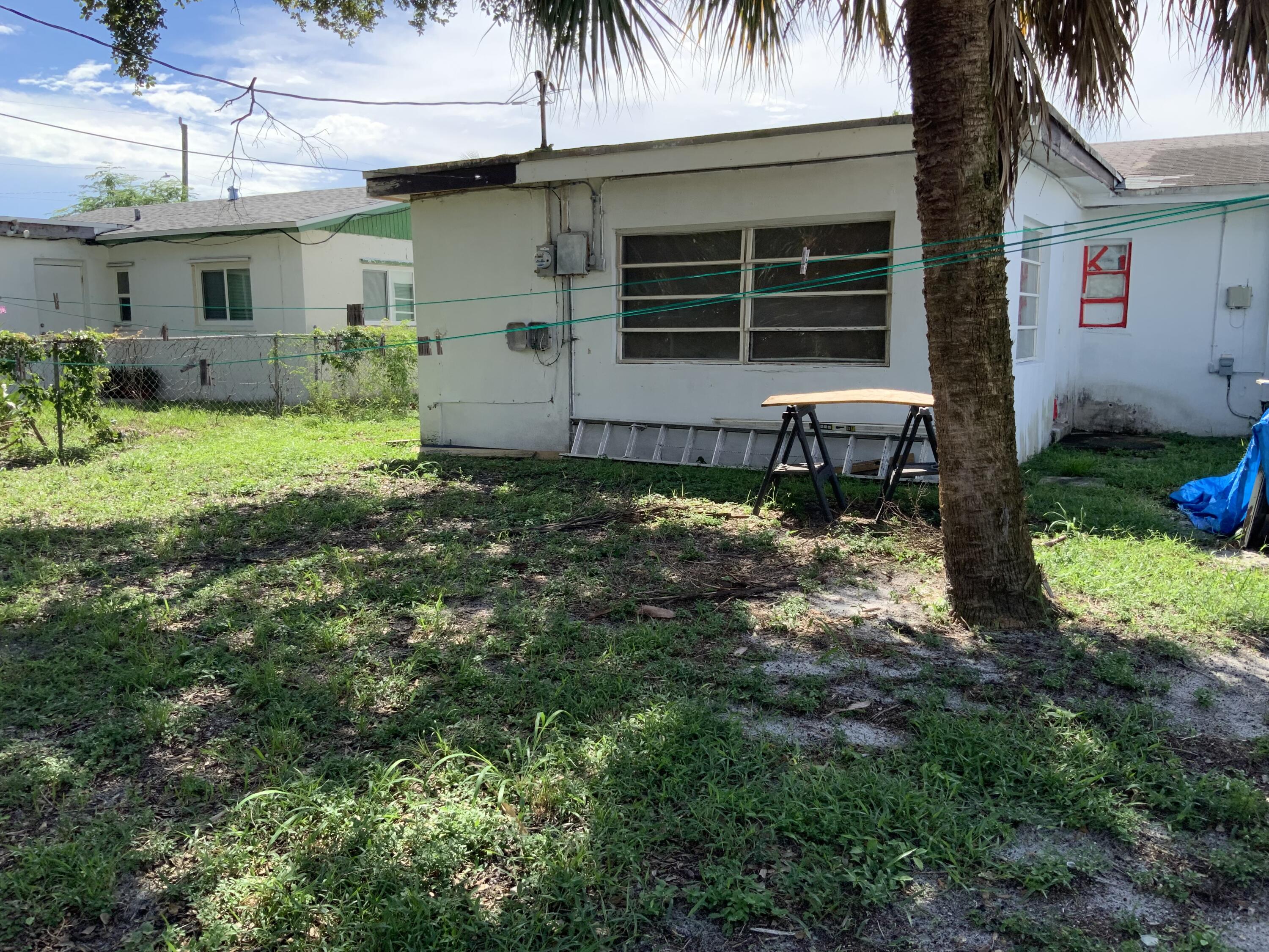 424 Northwest 2nd Terrace Deerfield Beach, FL 33441 - Photo 5 of 17 IMG_4845