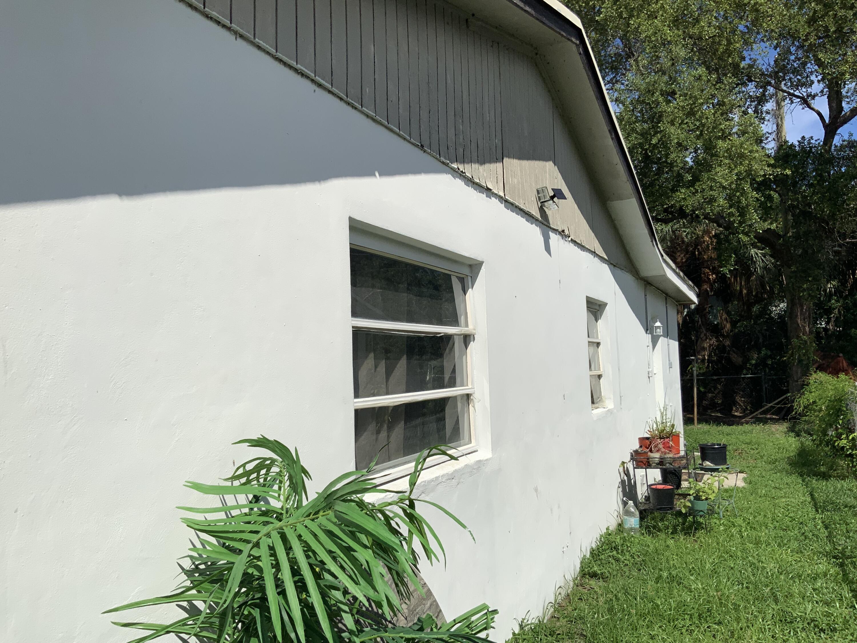 424 Northwest 2nd Terrace Deerfield Beach, FL 33441 - Photo 7 of 17 IMG_4847