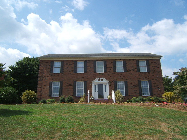 274 Winesap Road Roanoke, VA 24019 - Photo 1 of 40 Front of Home