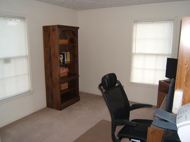 274 Winesap Road Roanoke, VA 24019 - Photo 31 of 40 Office