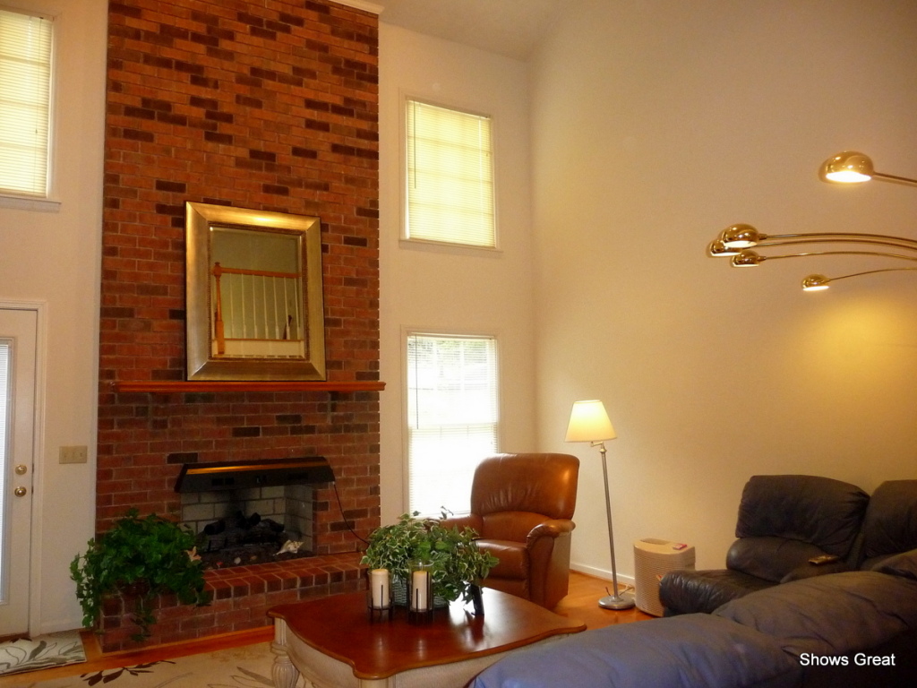 274 Winesap Road Roanoke, VA 24019 - Photo 9 of 40 Living Room