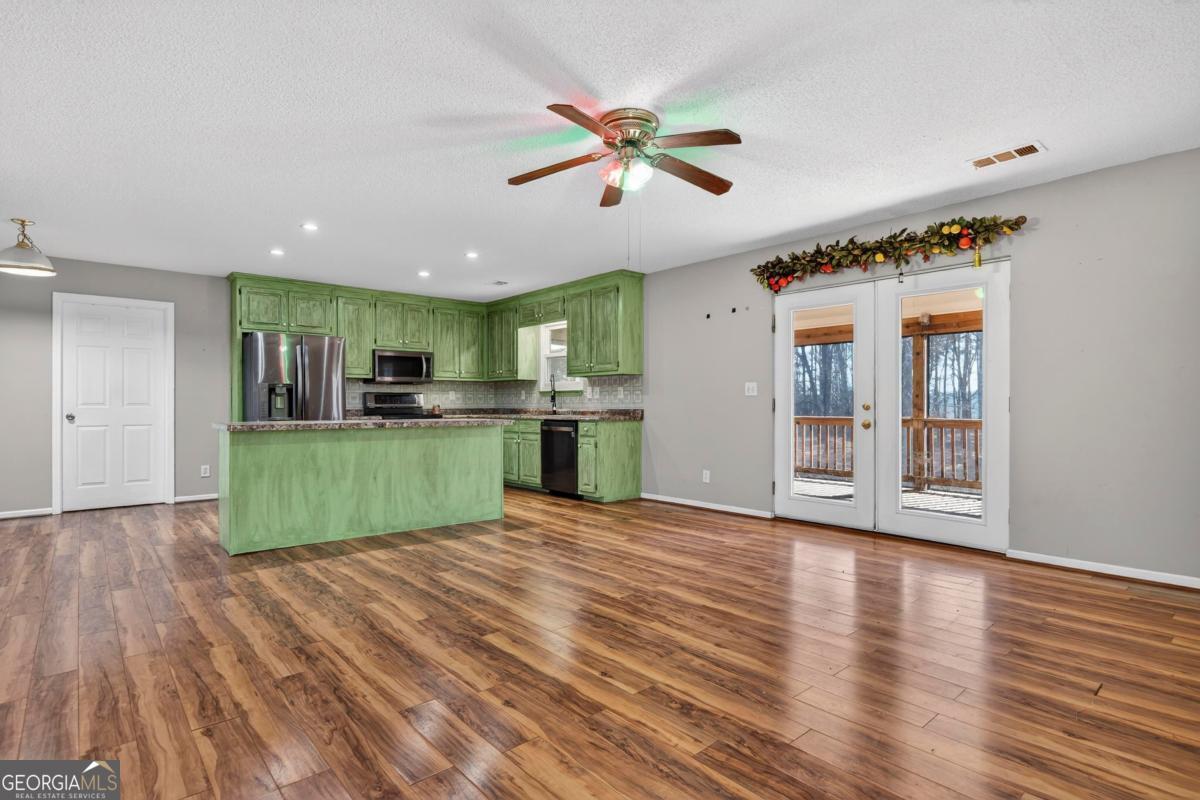 243 Minor Road Northeast Milledgeville, GA 31061 - Photo 9 of 25