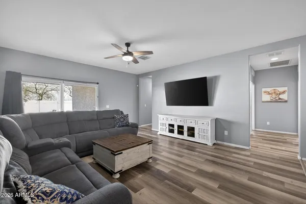 $412,500 | 7644 West Florence Avenue, Phoenix, AZ 85043