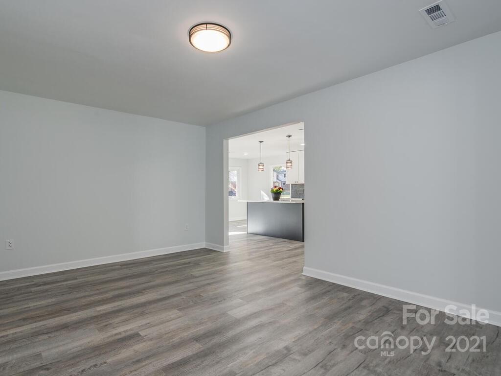 5945 Bluebonnet Road Charlotte, NC 28212 - Photo 14 of 29 Gallery Image 14