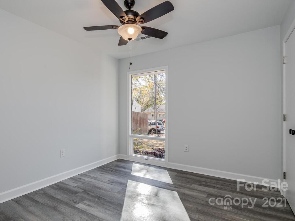 5945 Bluebonnet Road Charlotte, NC 28212 - Photo 16 of 29 Gallery Image 16