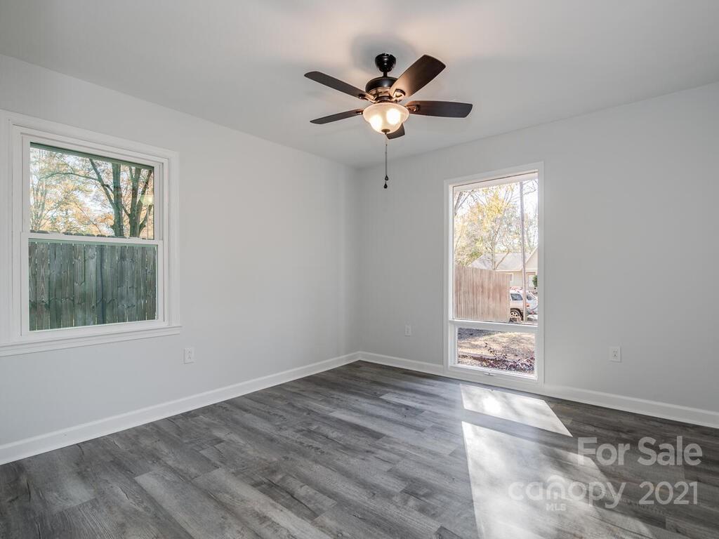 5945 Bluebonnet Road Charlotte, NC 28212 - Photo 18 of 29 Gallery Image 18