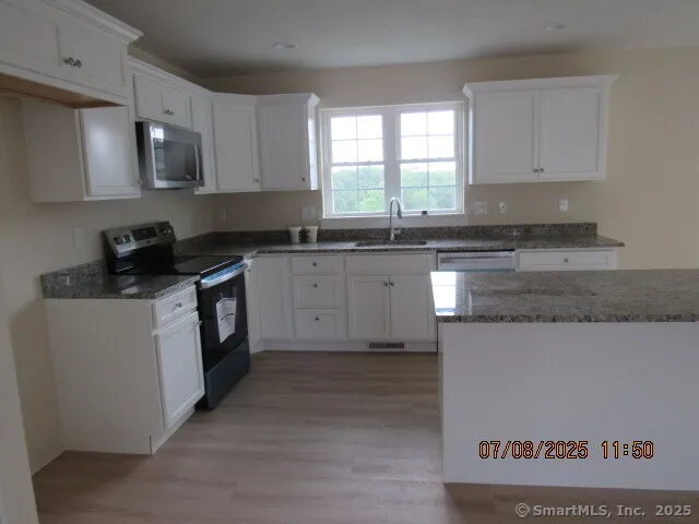 $499,900 | 73 Warm Earth Road, Naugatuck, CT 06770