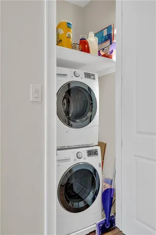 $2,000 | 1201 Canal Street, Unit 361, New Orleans, LA 70112