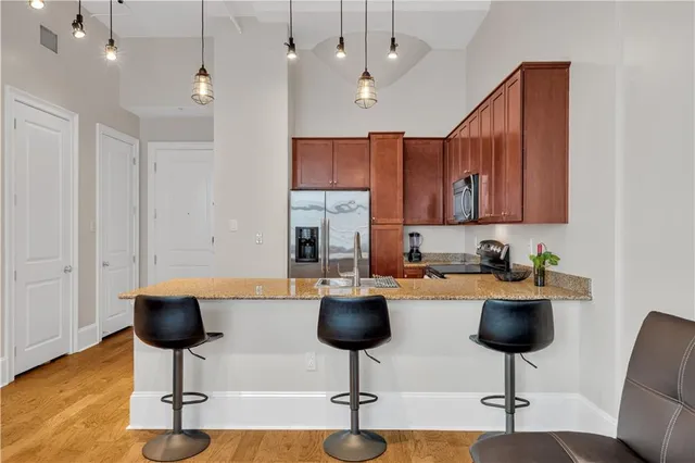 $2,000 | 1201 Canal Street, Unit 361, New Orleans, LA 70112