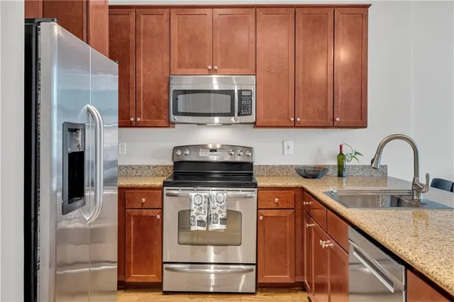 $2,000 | 1201 Canal Street, Unit 361, New Orleans, LA 70112