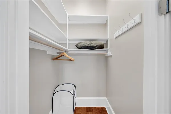 $2,000 | 1201 Canal Street, Unit 361, New Orleans, LA 70112