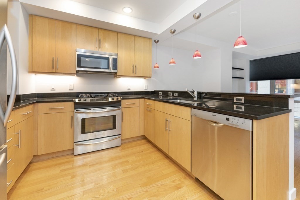 80 Broad Street, Unit 606 Boston, MA 02110 - Photo 2 of 18