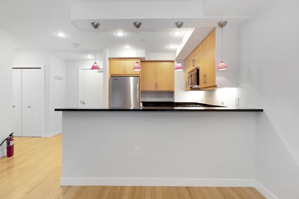 80 Broad Street, Unit 606 Boston, MA 02110 - Photo 5 of 18