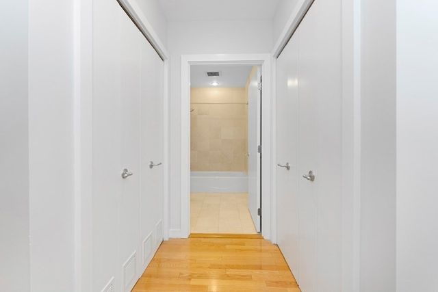 $708,000 | 80 Broad Street, Unit 606, Boston, MA 02110