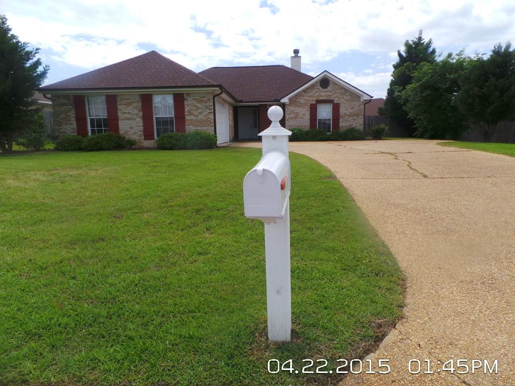585 Oak Ridge Way Pearl, MS 39208 - Photo 1 of 12 Front