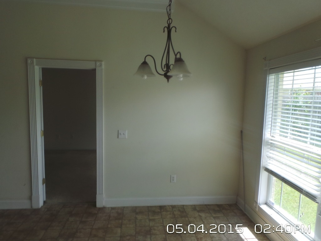 585 Oak Ridge Way Pearl, MS 39208 - Photo 4 of 12 DINING ROOM