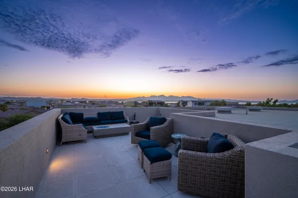 $899,999 | 736 Malibu Place, Lake Havasu City, AZ 86403