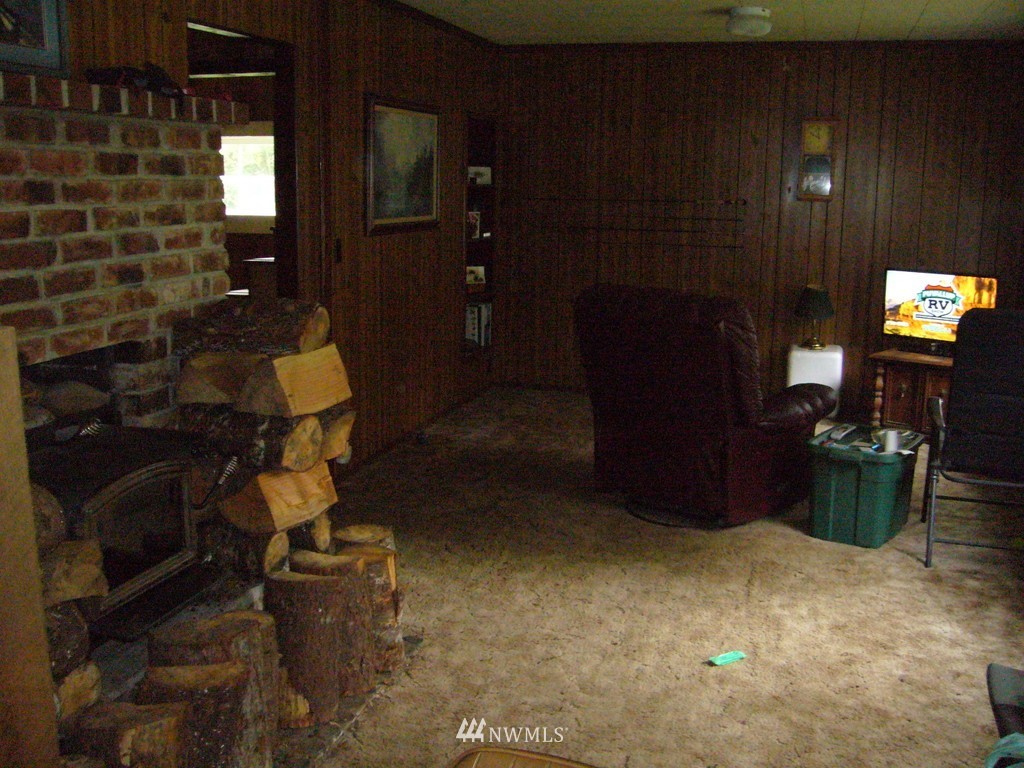 141 Smith Rd Forks Forks, WA 98331 - Photo 7 of 12
