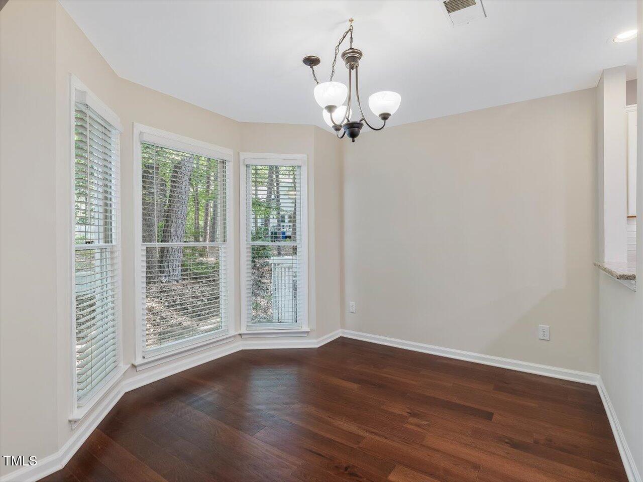 3811 Carnegie Lane Raleigh, NC 27612 - Photo 24 of 63 24-Dining Room