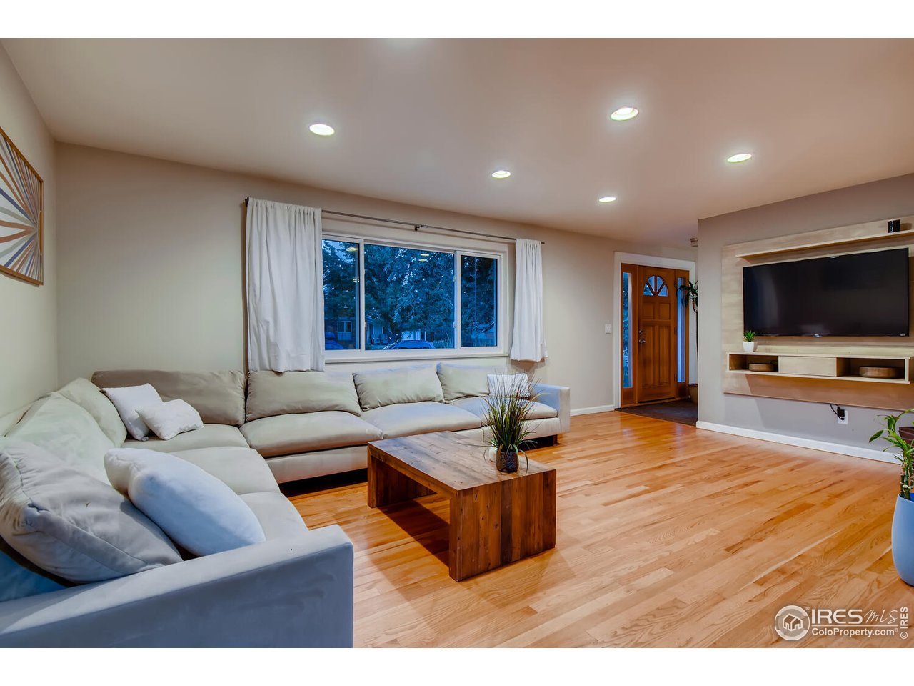 2690 Stephens Road Boulder, CO 80305 - Photo 6 of 38 Living Room