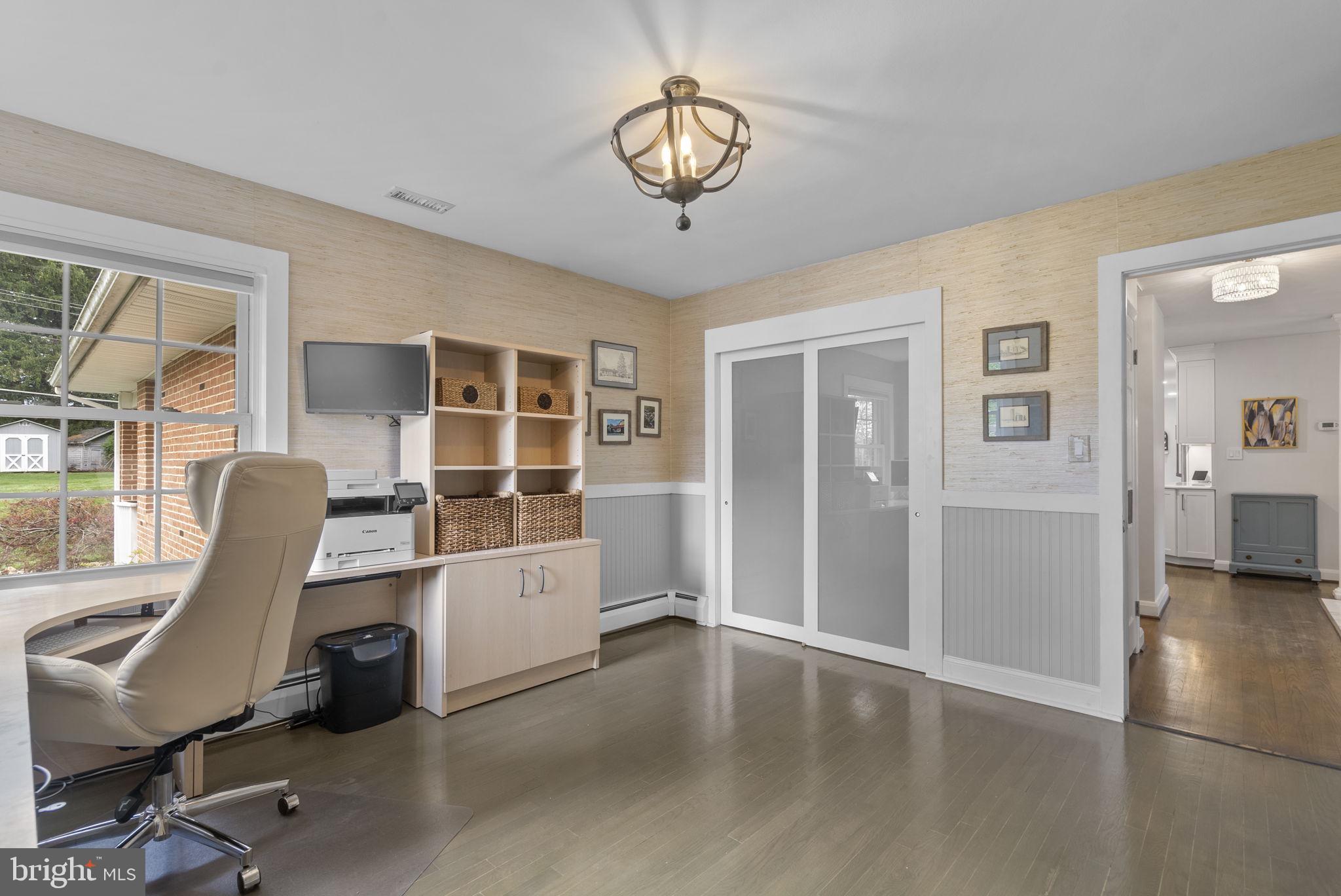 9006 Crestleigh Road Ellicott City, MD 21042 - Photo 40 of 73 Gallery Image 40