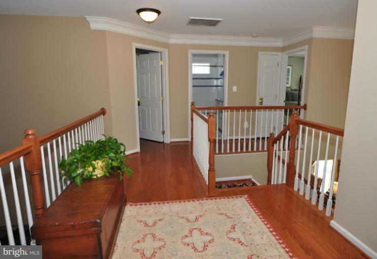 1313 Gatesmeadow Way Reston, VA 20194 - Photo 23 of 29 Interior (General)