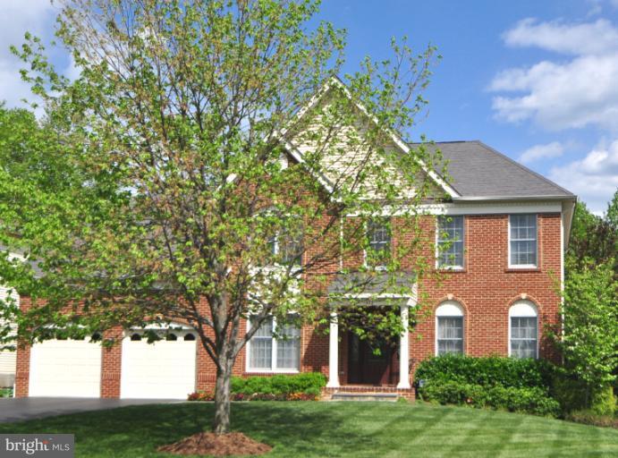 1313 Gatesmeadow Way Reston, VA 20194 - Photo 29 of 29 Exterior (Front)