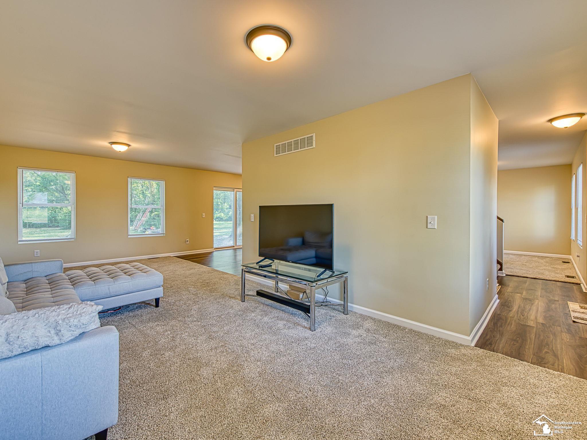 2871 Nadeau Road Monroe, MI 48162 - Photo 13 of 39 Gallery Image 13