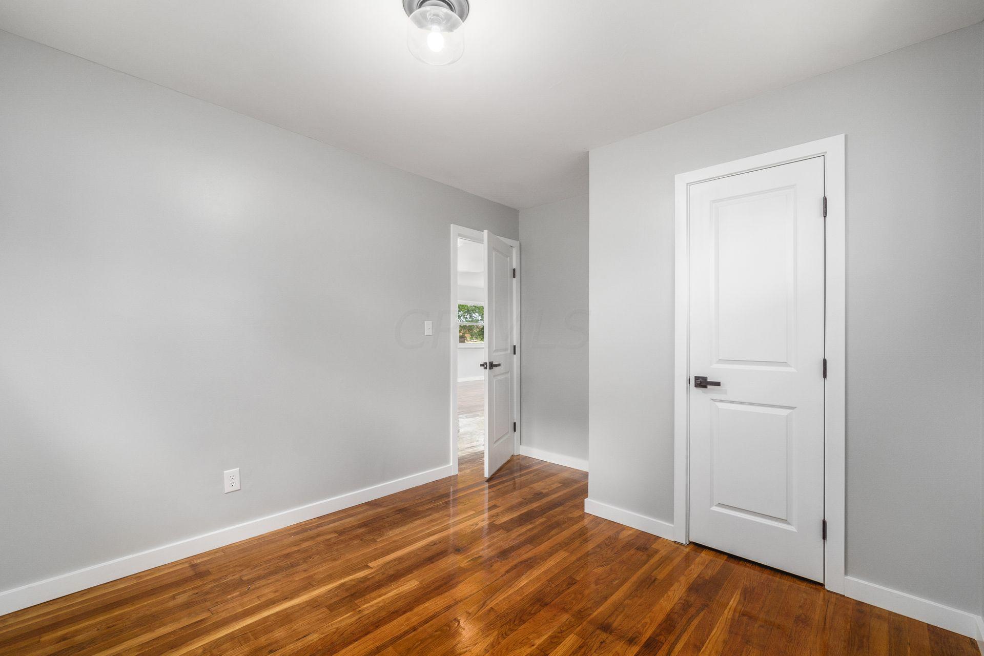 865 Stockbridge Road Columbus, OH 43207 - Photo 14 of 31 Gallery Image 14