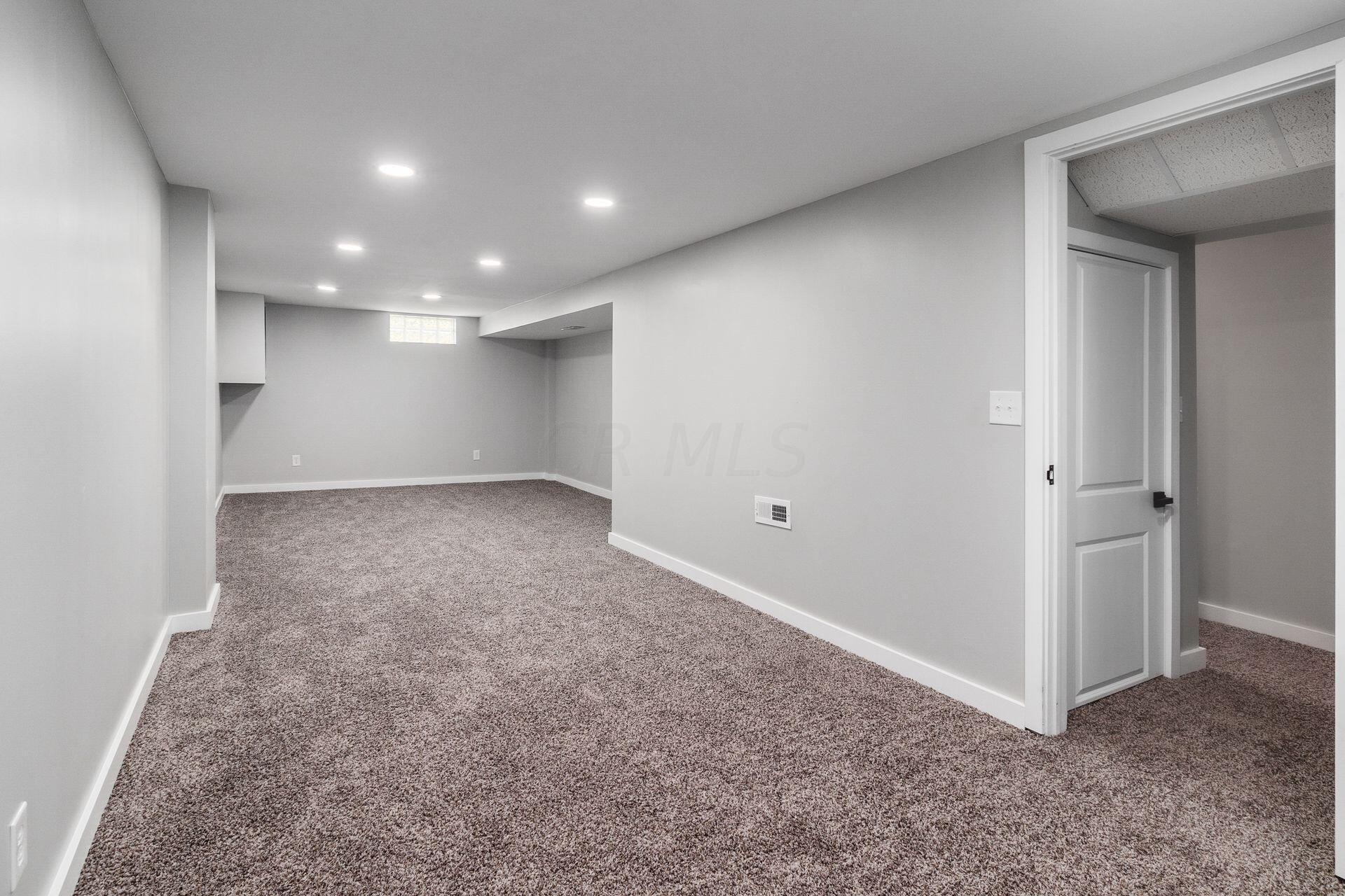 865 Stockbridge Road Columbus, OH 43207 - Photo 22 of 31 Gallery Image 22