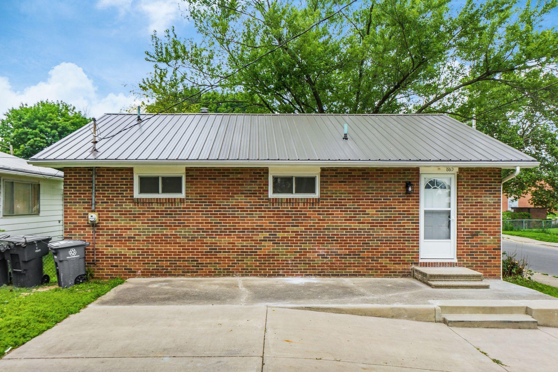 865 Stockbridge Road Columbus, OH 43207 - Photo 27 of 31 Gallery Image 27