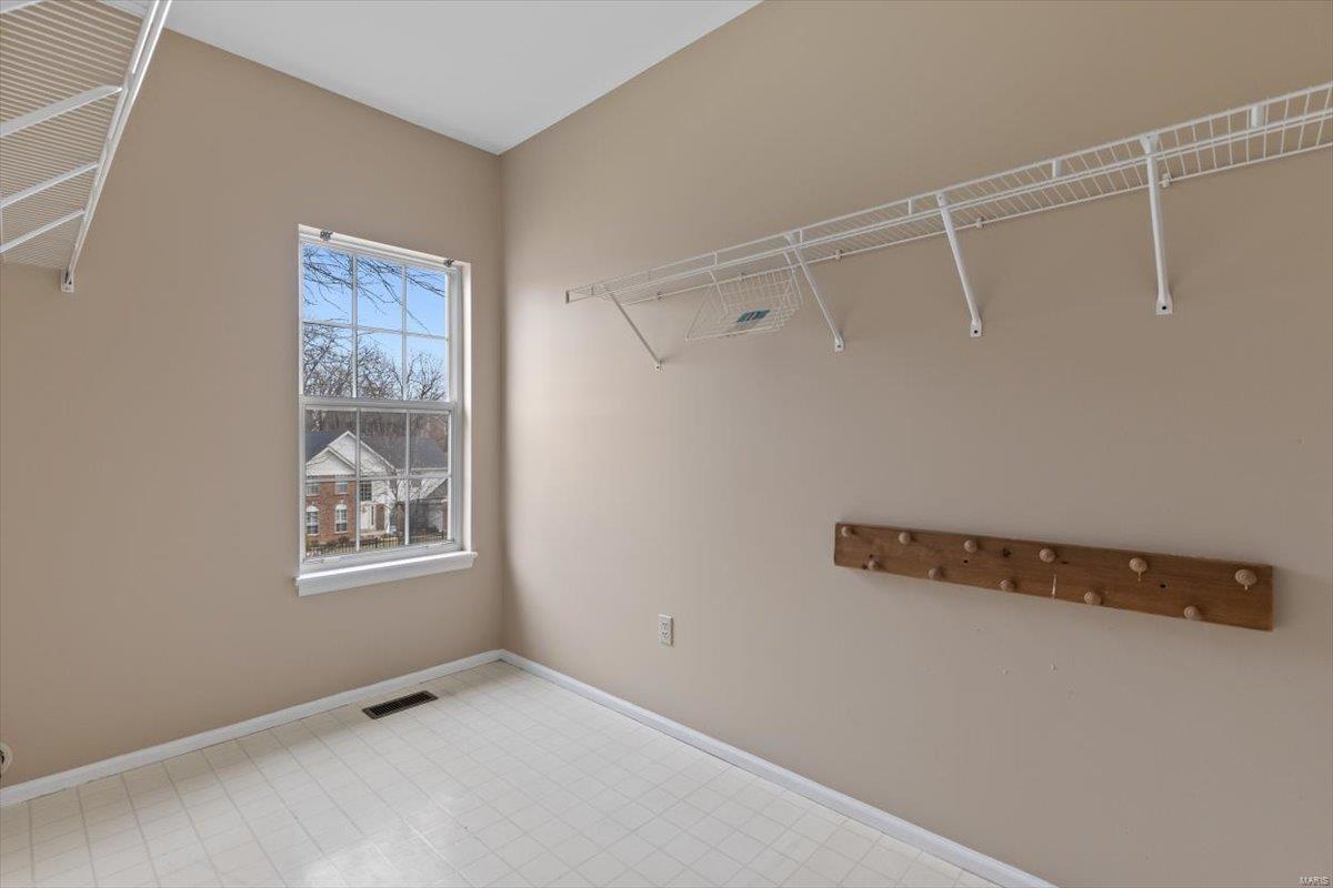 419 Leicester Square Court Ballwin, MO 63021 - Photo 28 of 64