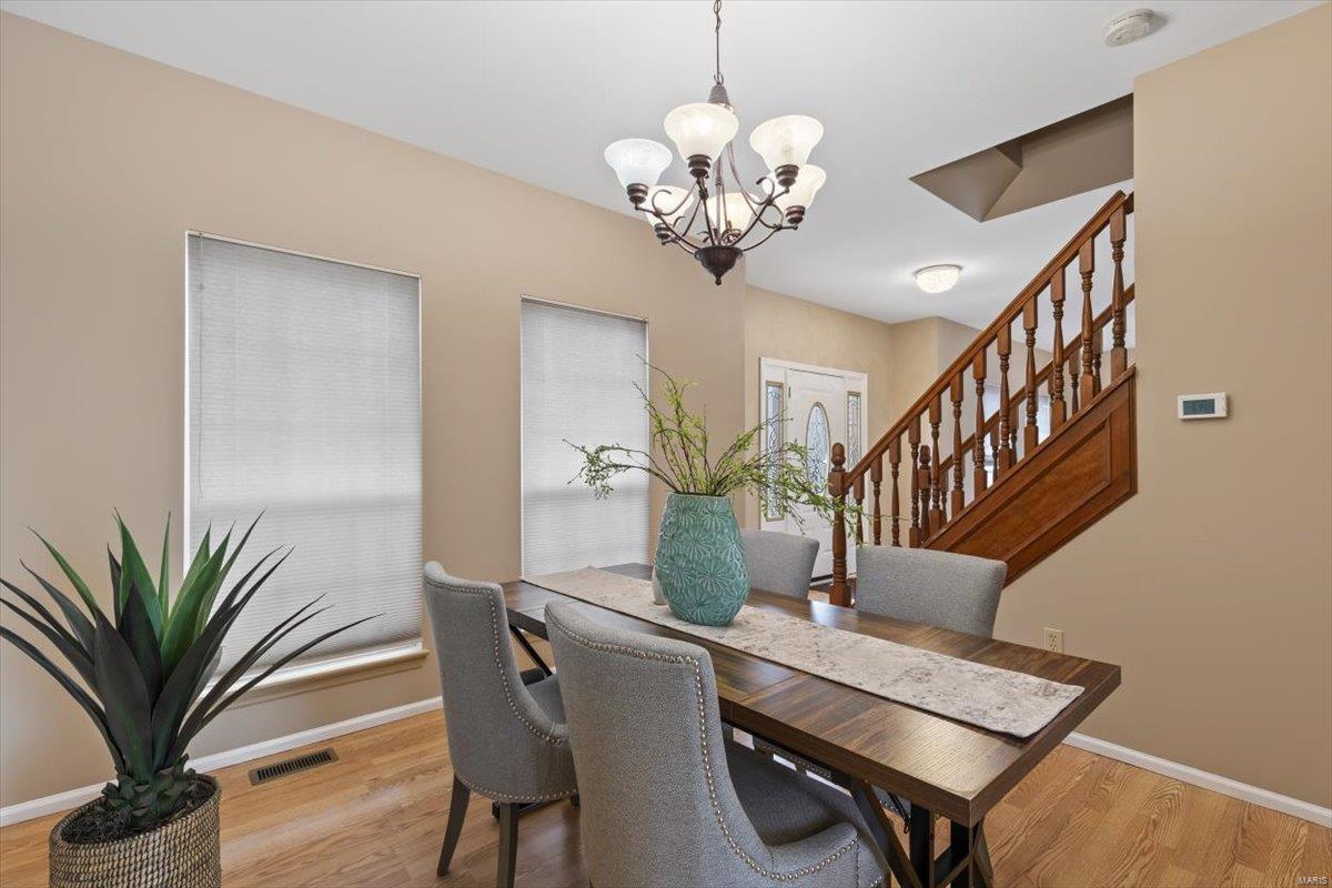 419 Leicester Square Court Ballwin, MO 63021 - Photo 5 of 64