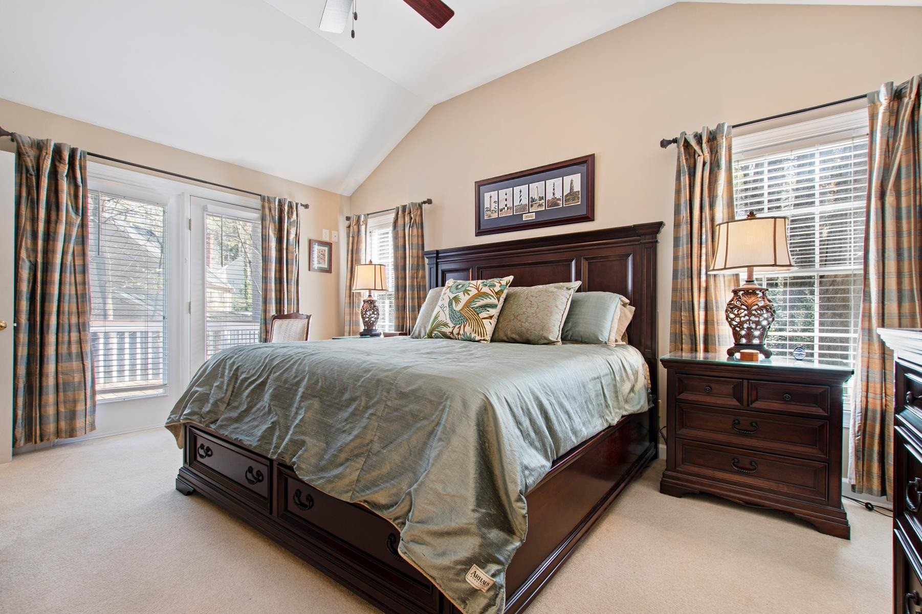 4604 Gramercy Court Raleigh, NC 27609 - Photo 19 of 36 1st floor owner's suite