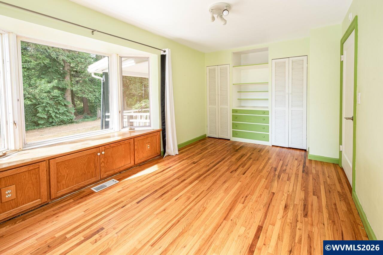 31359 Bryant Way Southwest Albany, OR 97321 - Photo 29 of 50 a large room with a bed and wooden floor