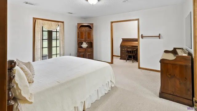 $325,000 | 11358 Lazy Lake Drive, Central, LA 70818