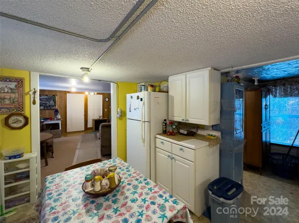 $60,000 | 3059 Highway 261, Bakersville, NC 28705