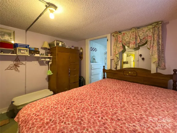 $60,000 | 3059 Highway 261, Bakersville, NC 28705